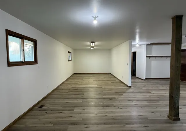 Photo 3 of Single family home for sale at 694 N Elm St, Herscher, IL 60941 | MLS# 12704978 | Listing updated on 2026-09-15