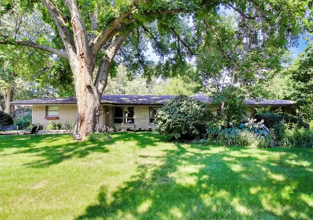 Photo 1 of Sale Pending at 6370 Pontiac Dr, Indian Head Park, IL 60525 | MLS# 12707418 | Listing updated on 2026-09-14