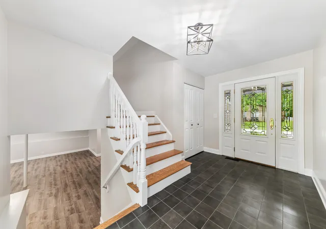 Photo 2 of Single family home for sale at 3239 Stillwell Ct, Woodridge, IL 60517 | MLS# 12707519 | Listing updated on 2026-09-14