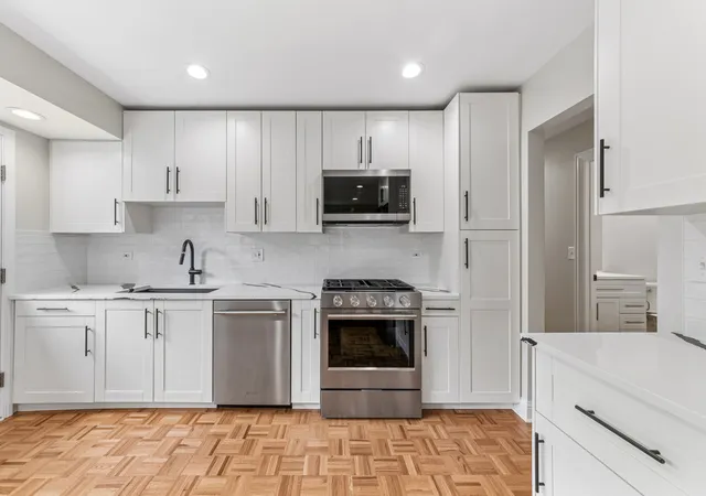 Photo 4 of Single family home for sale at 3239 Stillwell Ct, Woodridge, IL 60517 | MLS# 12707519 | Listing updated on 2026-09-14