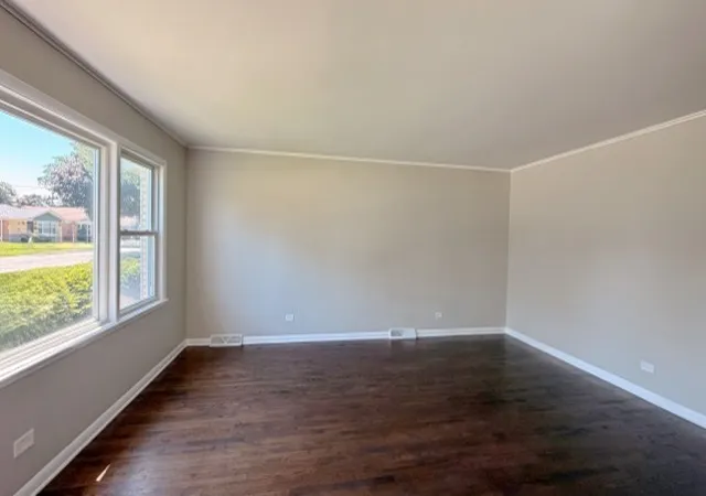 Photo 3 of Single family home for sale at 14504 Kenwood Ave, Dolton, IL 60419 | MLS# 12707823 | Listing updated on 2026-09-14