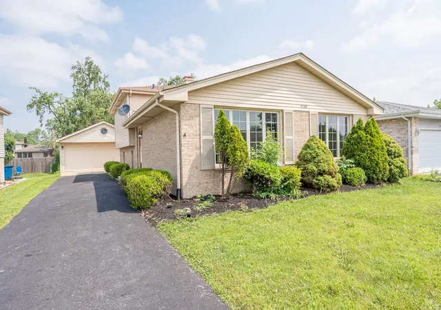 Photo 1 of Single family home for sale at 5138 W 121st Street, Alsip, IL 60803 | MLS# 12707848 | Listing updated on 2026-09-15