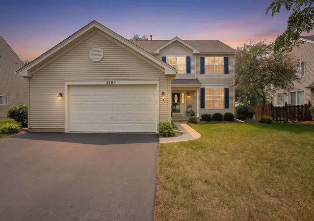 Photo 3 of Single family home for sale at 3105 Merrywell Ct, Carpentersville, IL 60110 | MLS# 12707889 | Listing updated on 2026-09-15