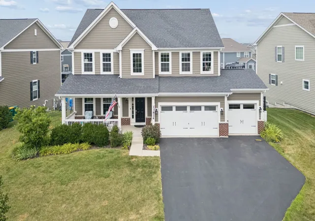 Photo 1 of Single family home for sale at 13824 Amelia Dr, Lemont, IL 60439 | MLS# 12709471 | Listing updated on 2026-09-13