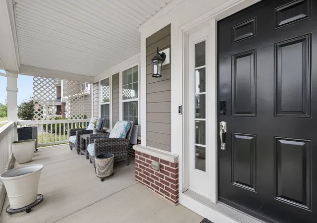 Photo 3 of Single family home for sale at 13824 Amelia Dr, Lemont, IL 60439 | MLS# 12709471 | Listing updated on 2026-09-13