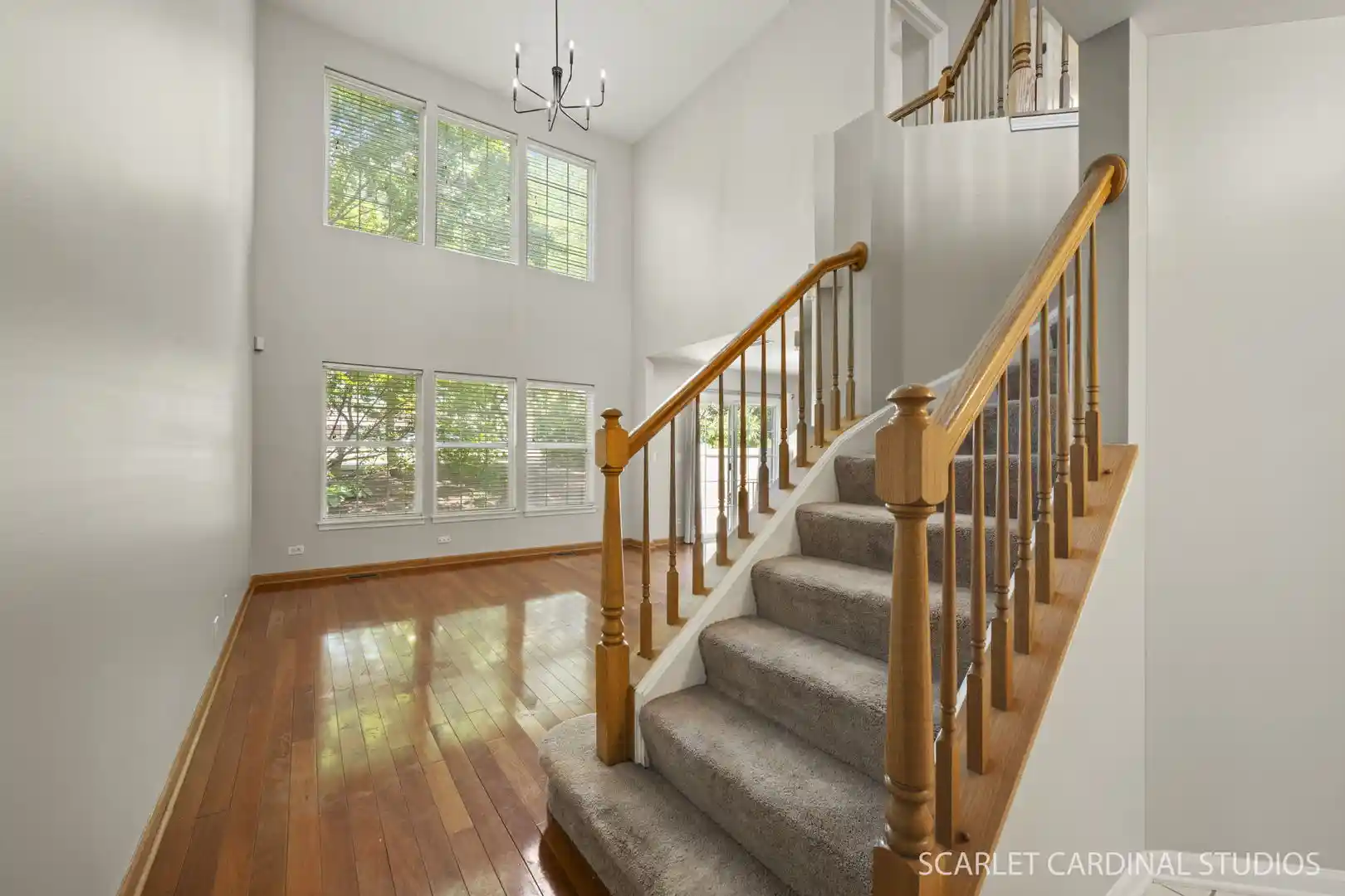 Listing Photo 2 - Condo for sale in 42 Egg Harbour Ct located at 42 Egg Harbour Ct, Schaumburg, IL 60173 - Unit #42