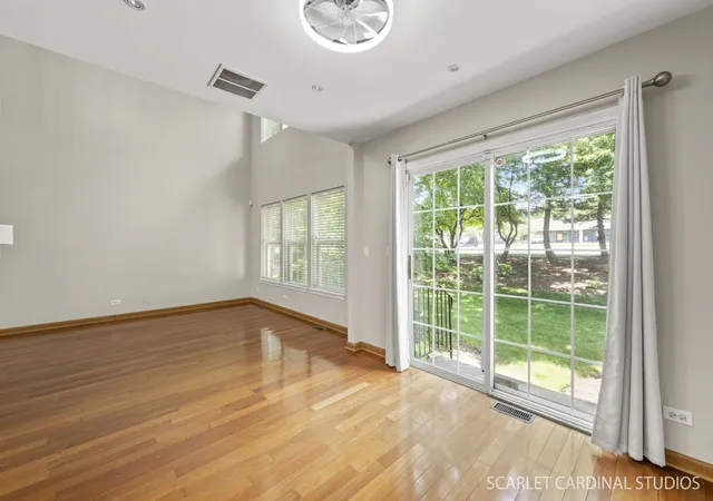 Listing Photo 4 - Condo for sale in building located at 42 Egg Harbour Ct, Schaumburg, IL 60173 - Unit #42