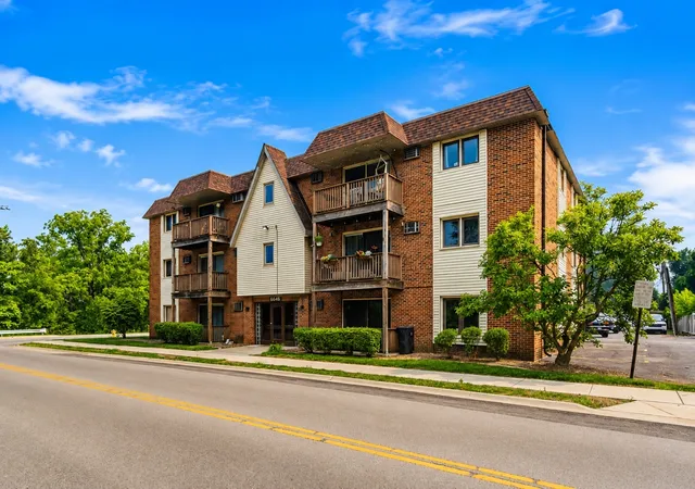 Photo 3 of Condo for sale at 6645 172nd Street #1C, Tinley Park, IL 60477 | MLS# 12710138 | Listing updated on 2026-09-11