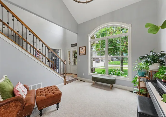 Photo 3 of Single family home for sale at 1203 White Oak Rd, Mahomet, IL 61853 | MLS# 12710360 | Listing updated on 2026-10-20