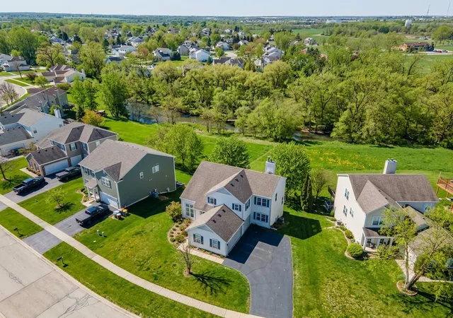 Photo 3 of Single family home for sale at 2119 Serenity Ln, Woodstock, IL 60098 | MLS# 12711480 | Listing updated on 2026-09-14