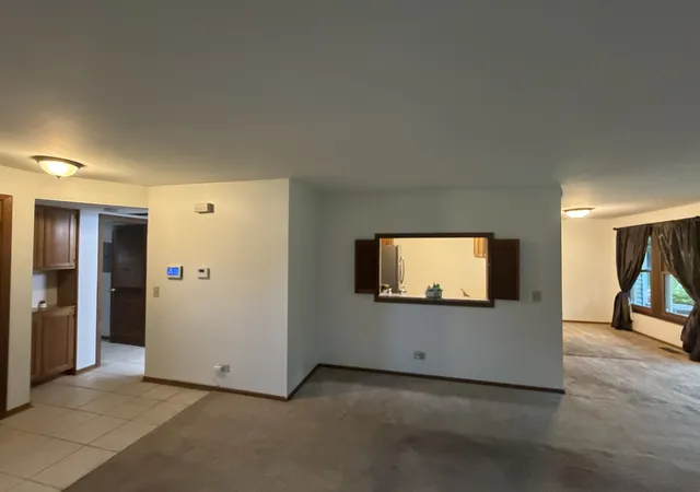 Photo 3 of Townhouse for sale at 266 Greensboro Ct #5, Elk Grove Village, IL 60007 | MLS# 12711552 | Listing updated on 2026-09-21
