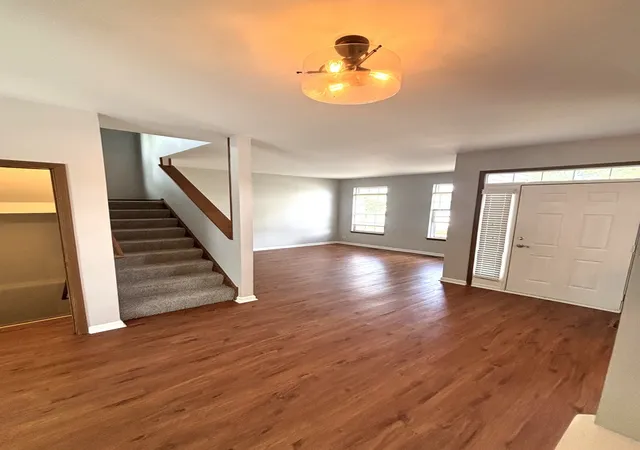 Photo 2 of Single family home for sale at 328 Barnaby Dr, Oswego, IL 60543 | MLS# 12712634 | Listing updated on 2026-10-03