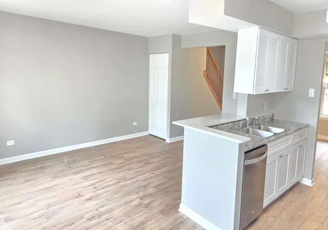 Photo 3 of Townhouse for sale at 3403 Southport Dr #3403, Island Lake, IL 60042 | MLS# 12713391 | Listing updated on 2026-09-15