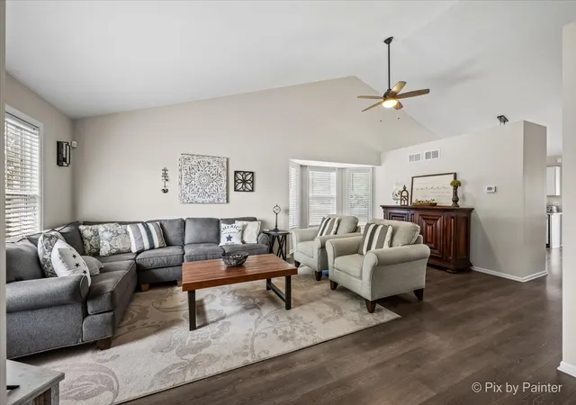 Photo 3 of Single family home for sale at 2827 Brett Dr, New Lenox, IL 60451 | MLS# 12713413 | Listing updated on 2026-09-11