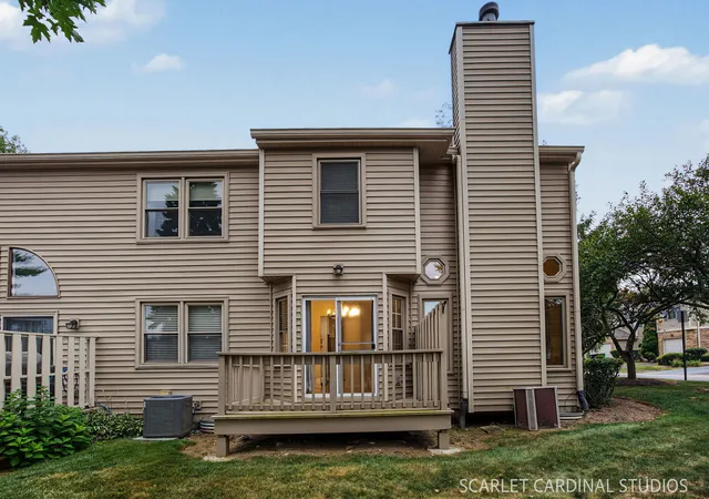 Photo 3 of Townhouse for sale at 27w194 Emerson Ct, Winfield, IL 60190 | MLS# 12714014 | Listing updated on 2026-09-15