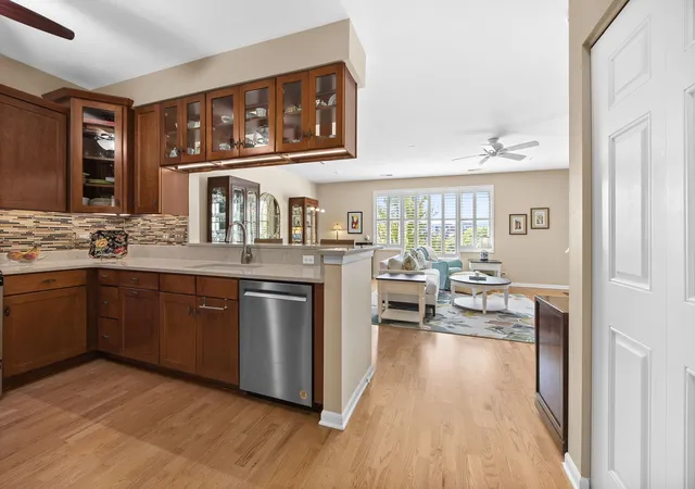 Photo 4 of Condo for sale at 935 Burlington Ave #309, Downers Grove, IL 60515 | MLS# 12714170 | Listing updated on 2026-09-11