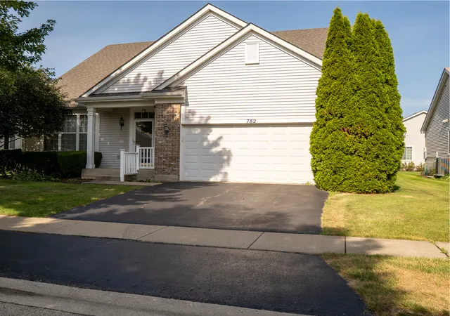Photo 1 of Single family home for sale at 782 S Baldwin Ln, Romeoville, IL 60446 | MLS# 12714181 | Listing updated on 2026-10-02