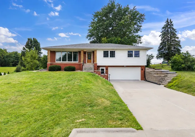 Photo 1 of Single family home for sale at 6912 106th Avenue, Milan, IL 61264 | MLS# 12714647 | Listing updated on 2026-10-07