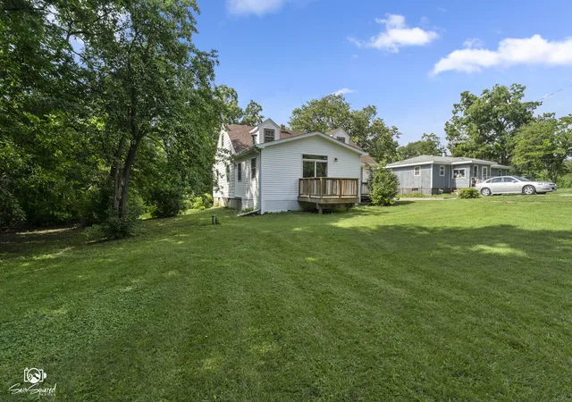 Photo 2 of Single family home for sale at 2103 Maple Rd, Joliet, IL 60432 | MLS# 12714921 | Listing updated on 2026-09-15