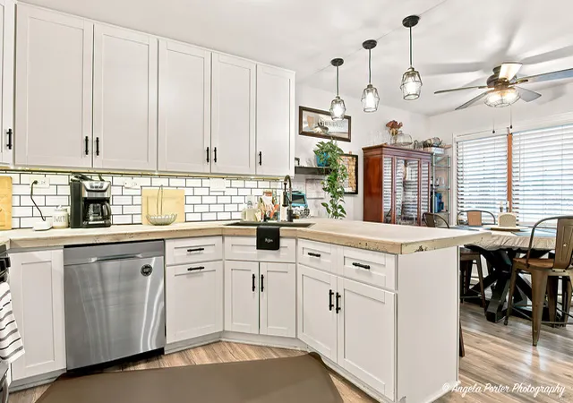 Photo 3 of Sale Pending at 526 Silver Aspen Cir, Crystal Lake, IL 60014 | MLS# 12714980 | Listing updated on 2026-10-02