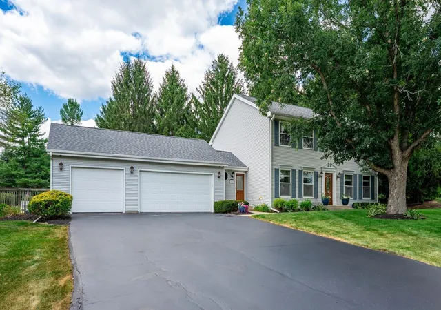 Photo 3 of Sale Pending at 11520 Tyson Dr, Rockford, IL 61114 | MLS# 12715142 | Listing updated on 2026-10-03