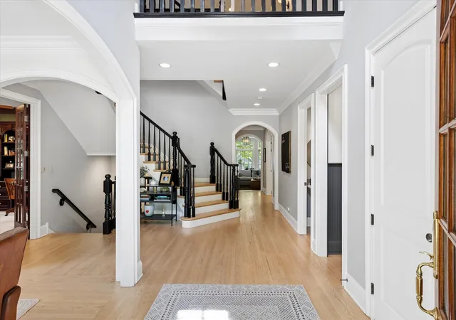 Photo 3 of Single family home for sale at 678 Oak St, Glen Ellyn, IL 60137 | MLS# 12715382 | Listing updated on 2026-09-14