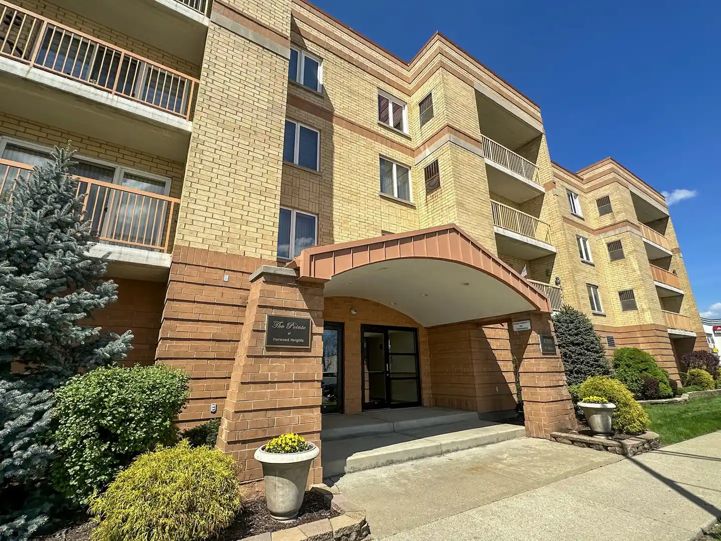Listing Photo 1 - Condo for sale in 4700 N Harlem Ave located at 4700 N Harlem Ave, Harwood Heights, IL 60706 - Unit #306