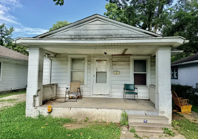 Photo 1 of Single family home for sale at 2180 S 17th Street, Springfield, IL 62703 | MLS# 12717167 | Listing updated on 2026-09-22
