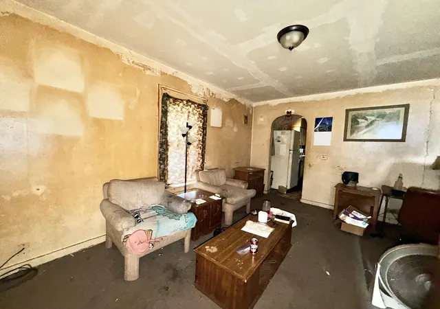 Photo 3 of Single family home for sale at 2180 S 17th Street, Springfield, IL 62703 | MLS# 12717167 | Listing updated on 2026-09-22