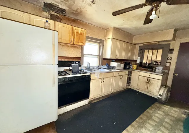 Photo 4 of Single family home for sale at 2180 S 17th Street, Springfield, IL 62703 | MLS# 12717167 | Listing updated on 2026-09-22