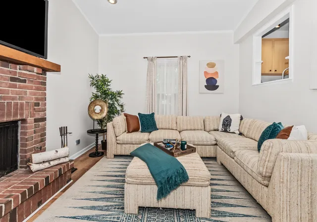 Photo 4 of Townhouse for sale at 9029 Lincolnwood Dr, Evanston, IL 60203 | MLS# 12717261 | Listing updated on 2026-09-15