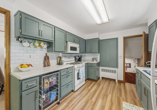 Photo 3 of Single family home for sale at 35 Woodland Ave, Elgin, IL 60123 | MLS# 12717526 | Listing updated on 2026-09-15