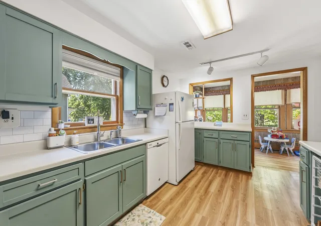 Photo 3 of Single family home for sale at 35 Woodland Ave, Elgin, IL 60123 | MLS# 12717526 | Listing updated on 2026-09-15