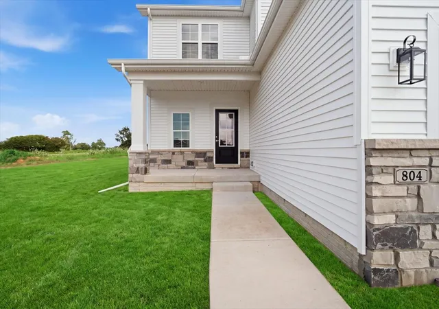 Photo 3 of Single family home for sale at 804 Verkler Ct, Bloomington, IL 61704 | MLS# 12717551 | Listing updated on 2026-09-09