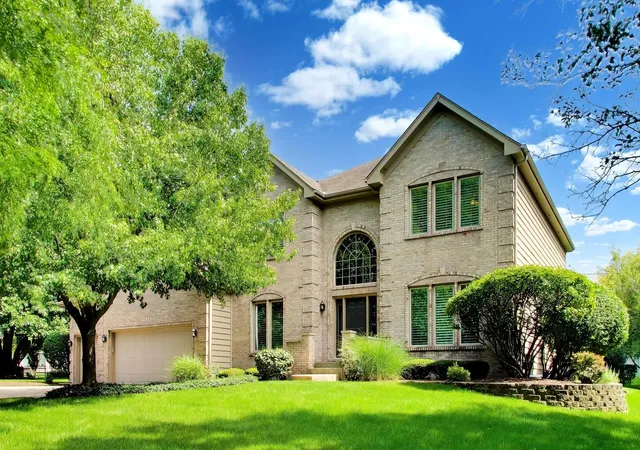 Photo 1 of Sale Pending at 712 De Lasalle Ct, Naperville, IL 60565 | MLS# 12717599 | Listing updated on 2026-09-11