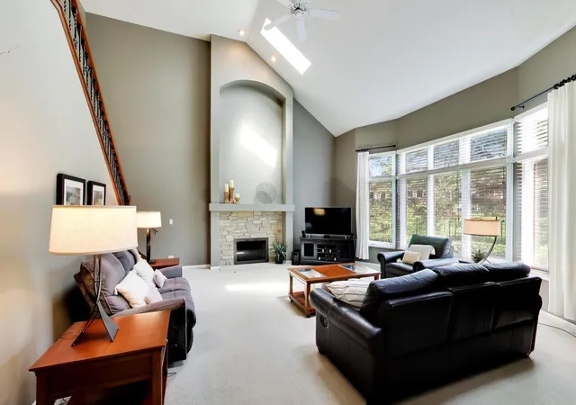 Photo 3 of Sale Pending at 712 De Lasalle Ct, Naperville, IL 60565 | MLS# 12717599 | Listing updated on 2026-09-11