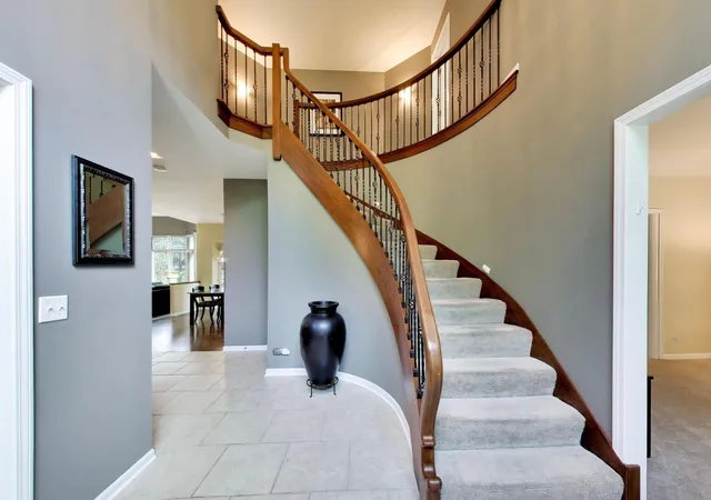 Photo 4 of Sale Pending at 712 De Lasalle Ct, Naperville, IL 60565 | MLS# 12717599 | Listing updated on 2026-09-11