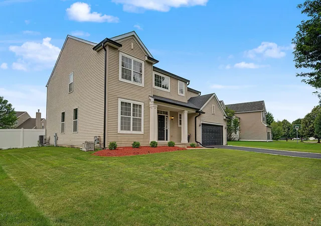 Photo 2 of Single family home for sale at 11323 Glenbrook Cir, Plainfield, IL 60585 | MLS# 12718241 | Listing updated on 2026-09-22