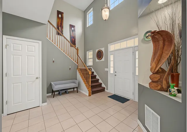 Photo 3 of Single family home for sale at 11323 Glenbrook Cir, Plainfield, IL 60585 | MLS# 12718241 | Listing updated on 2026-09-22