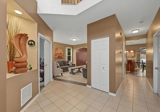 Photo 4 of Single family home for sale at 11323 Glenbrook Cir, Plainfield, IL 60585 | MLS# 12718241 | Listing updated on 2026-09-22