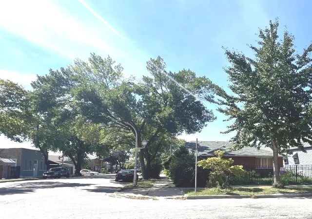 Photo 3 of Single family home for sale at 3000 W 38th Street, Chicago, IL 60632 | MLS# 12718557 | Listing updated on 2026-09-14
