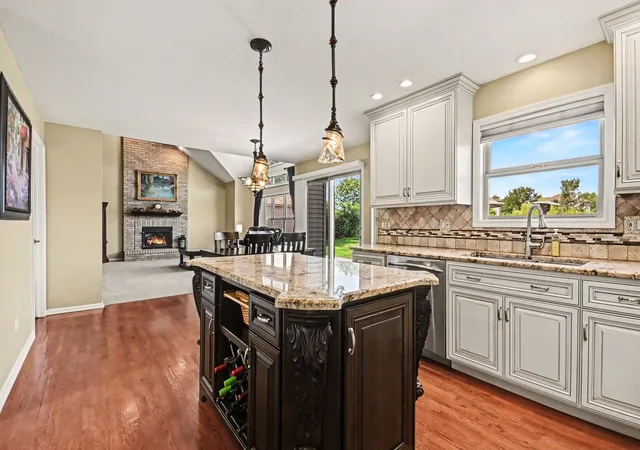 Photo 3 of Single family home for sale at 25308 W Sunderlin Rd, Plainfield, IL 60585 | MLS# 12718647 | Listing updated on 2026-09-13