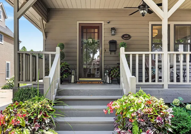 Photo 4 of Sale Pending at 4933 Middaugh Ave, Downers Grove, IL 60515 | MLS# 12718667 | Listing updated on 2026-09-10