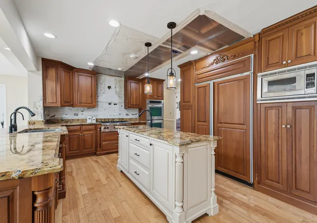 Photo 3 of Single family home for sale at 1234 Will Dr, Lockport, IL 60441 | MLS# 12719021 | Listing updated on 2026-09-21