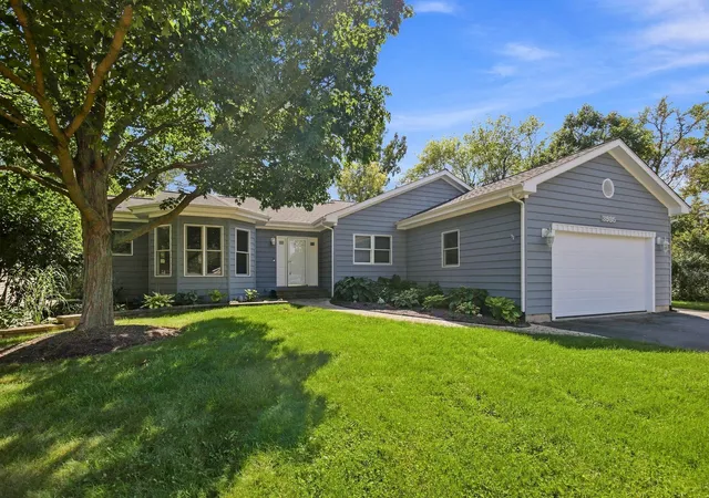 Photo 3 of Single family home for sale at 3985 Dorchester Ave, Gurnee, IL 60031 | MLS# 12719349 | Listing updated on 2026-09-15