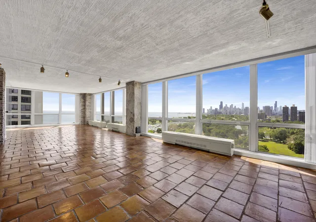 Photo 2 of Condo for sale at 330 W Diversey Pkwy #2007-09, Chicago, IL 60657 | MLS# 12720257 | Listing updated on 2026-09-14