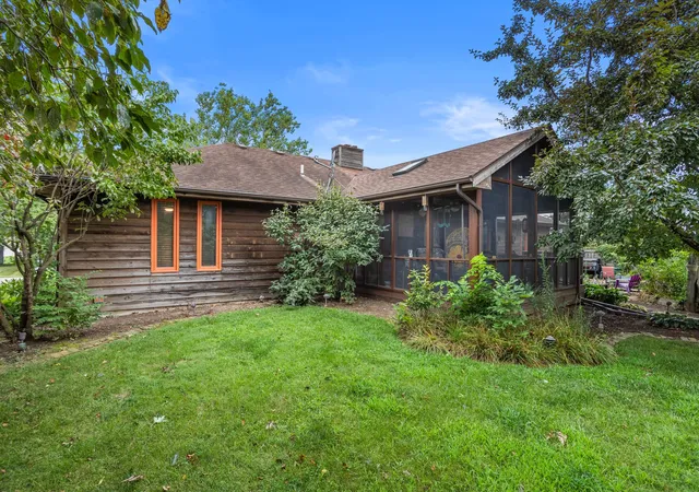 Photo 4 of Single family home for sale at 205 Surrey Ct, Monticello, IL 61856 | MLS# 12720794 | Listing updated on 2026-10-27