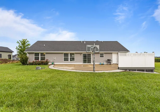 Photo 3 of Single family home for sale at 307 Horseshoe Dr, Philo, IL 61864 | MLS# 12721074 | Listing updated on 2026-09-15