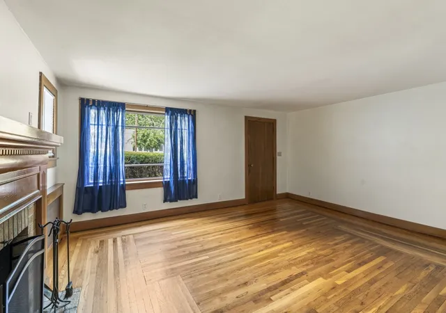 Photo 4 of Sale Pending at 253 River Ln, Loves Park, IL 61111 | MLS# 12721248 | Listing updated on 2026-09-15
