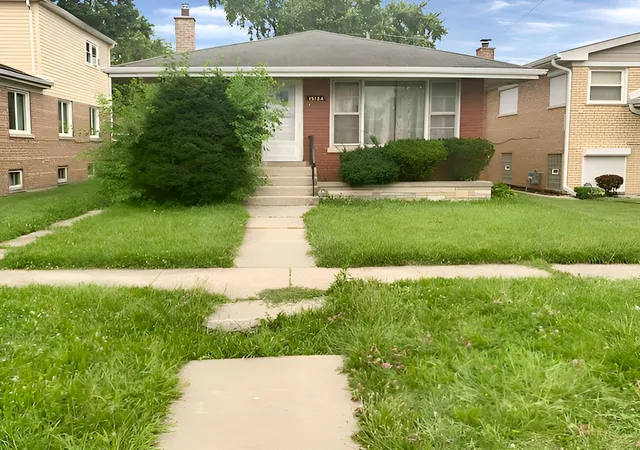 Photo 3 of Sale Pending at 15124 Evers St, Dolton, IL 60419 | MLS# 12721732 | Listing updated on 2026-09-11